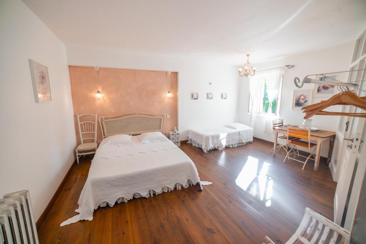 Domaine De Marseillens Bed & Breakfast Palaja Exterior photo
